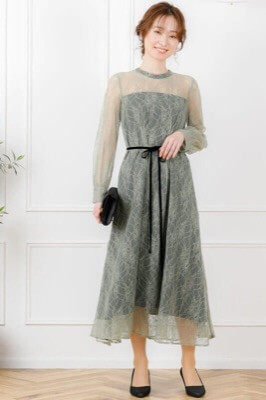 ライトグリーンの袖付きシアーレースドレスのサムネイル画像