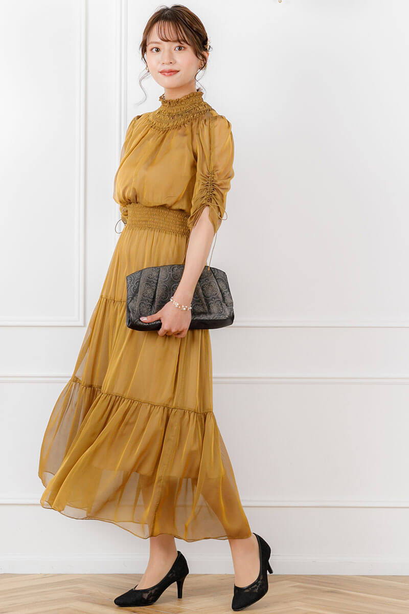 マスタードのハイネックディアードドレスの商品画像1