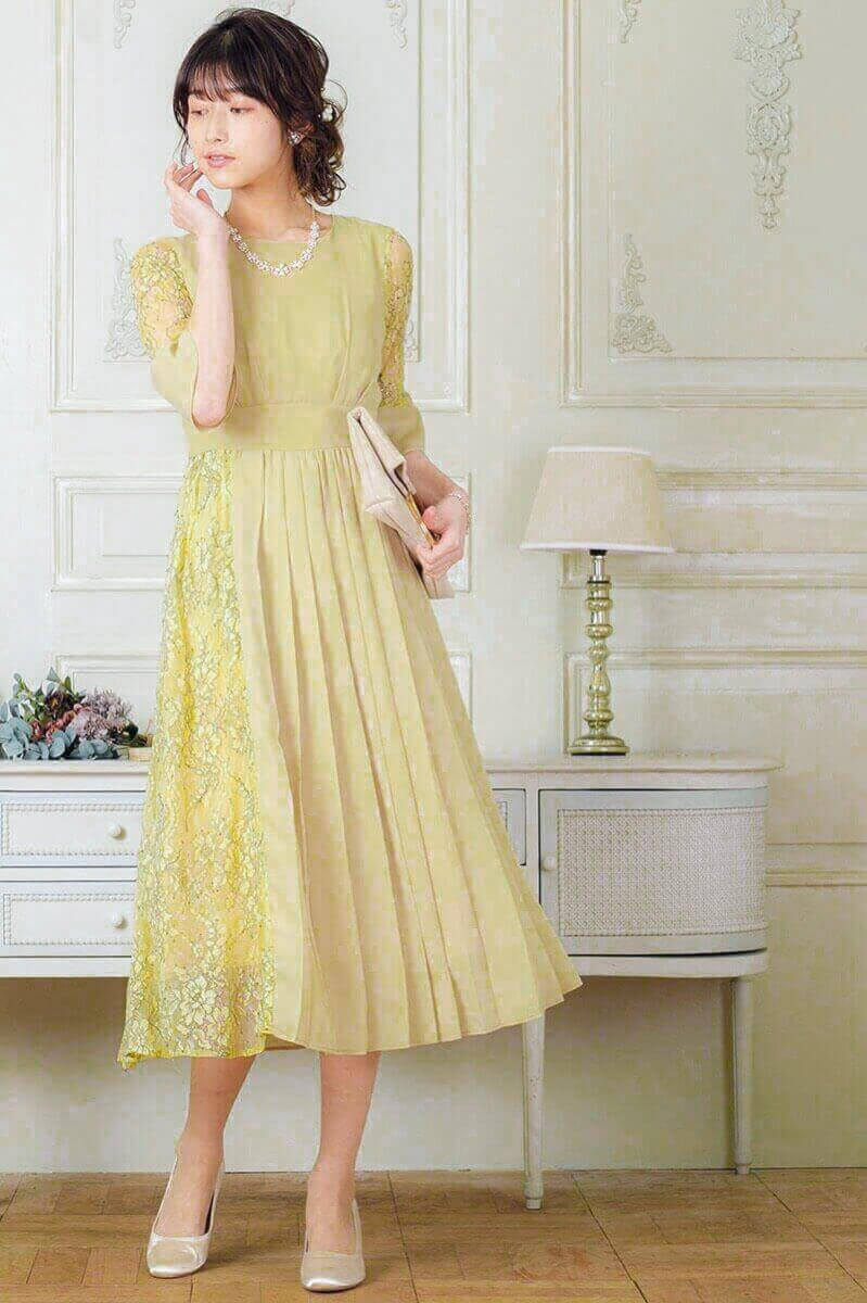 イエローのレース切替プリーツドレスの商品画像8