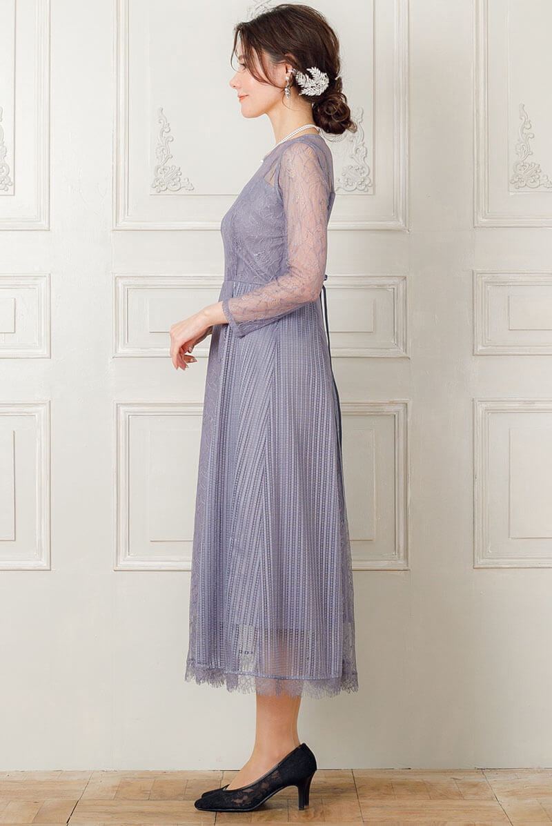 ブルーグレーの袖つきストライプレースドレスの商品画像3