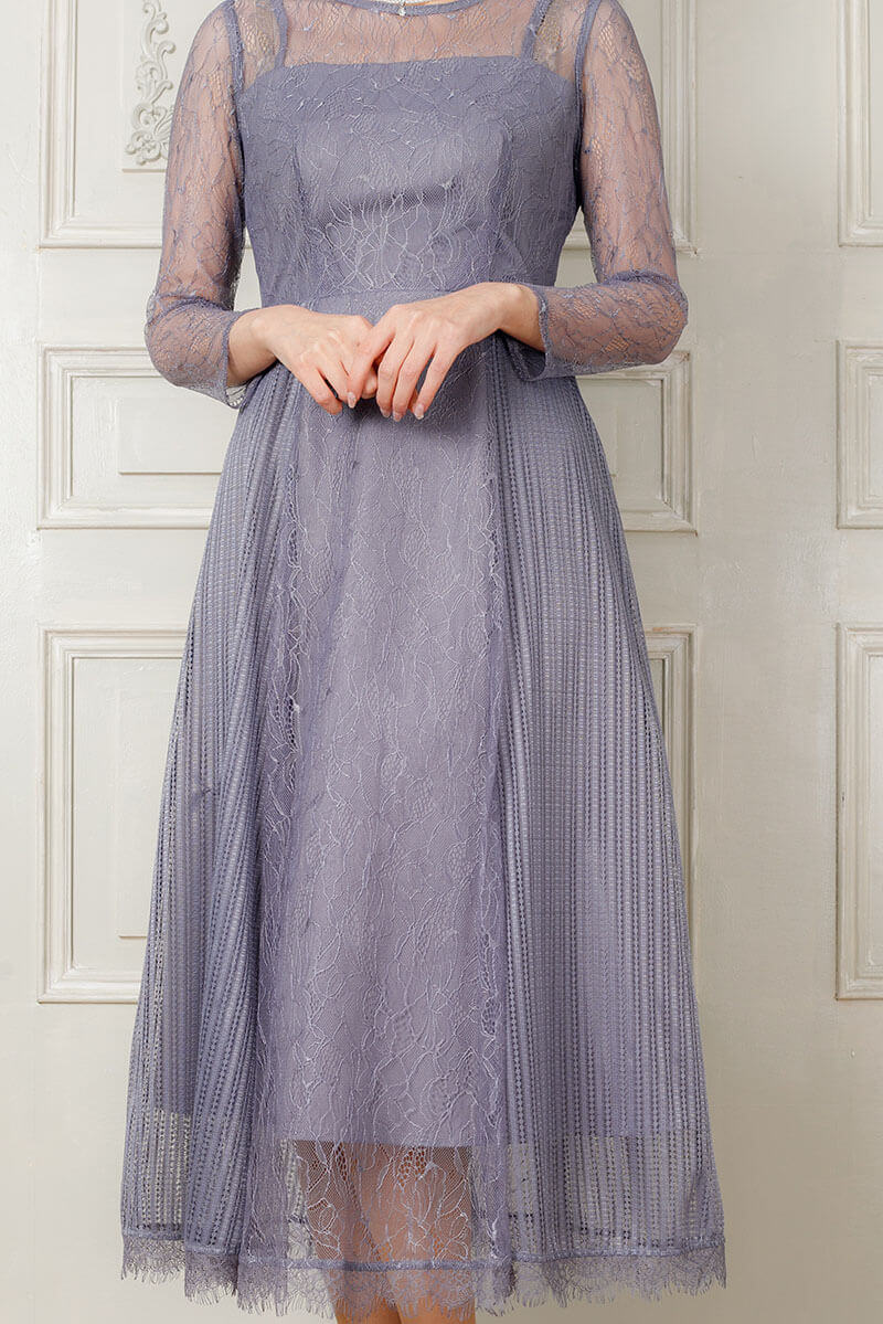 ブルーグレーの袖つきストライプレースドレスの商品画像6
