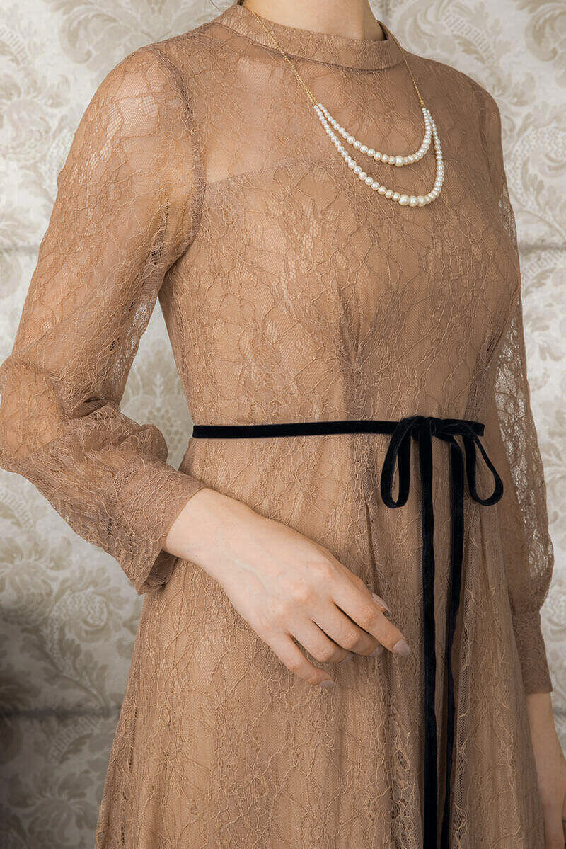 モカの袖つきシアーレースドレスの商品画像5