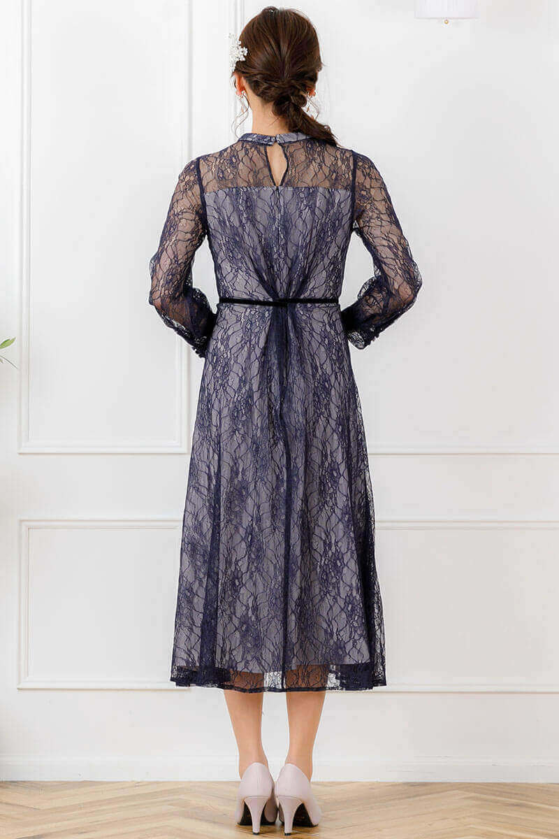 ネイビーの袖つきシアーレースドレスの商品画像4