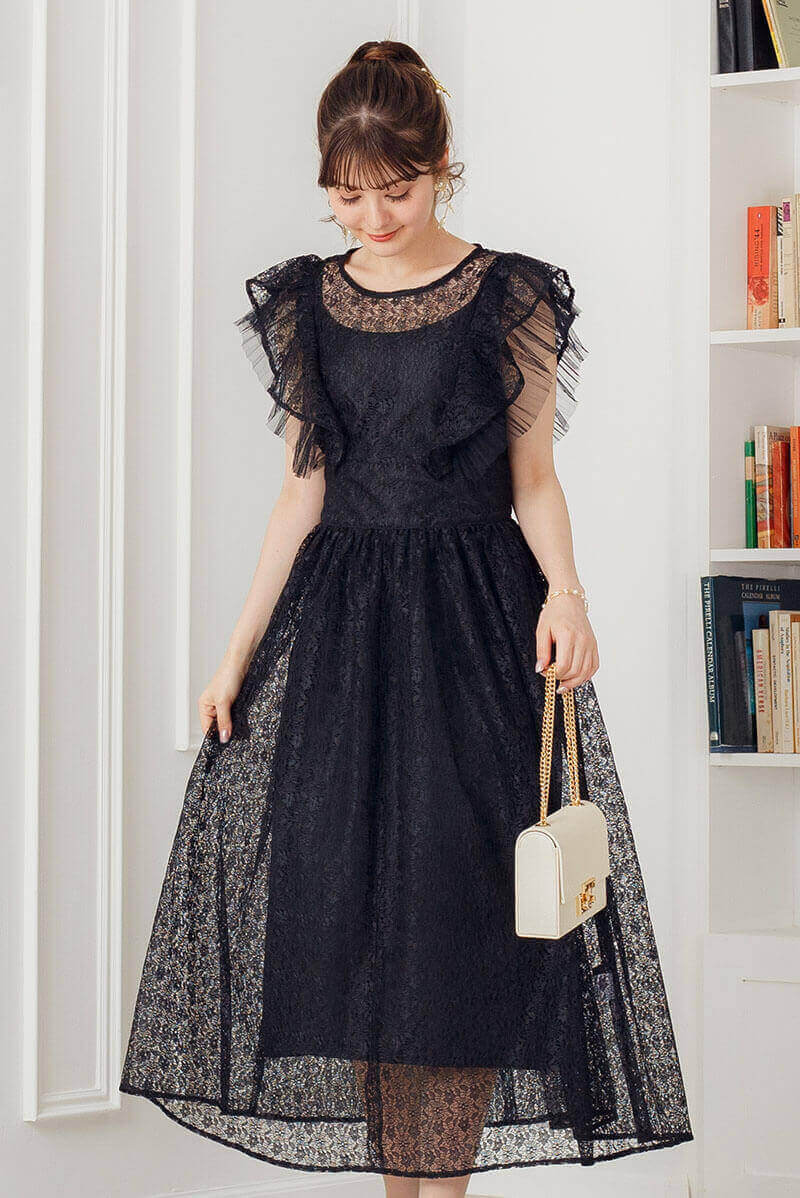 ブラックのギャザースリーブレースドレスの商品画像2