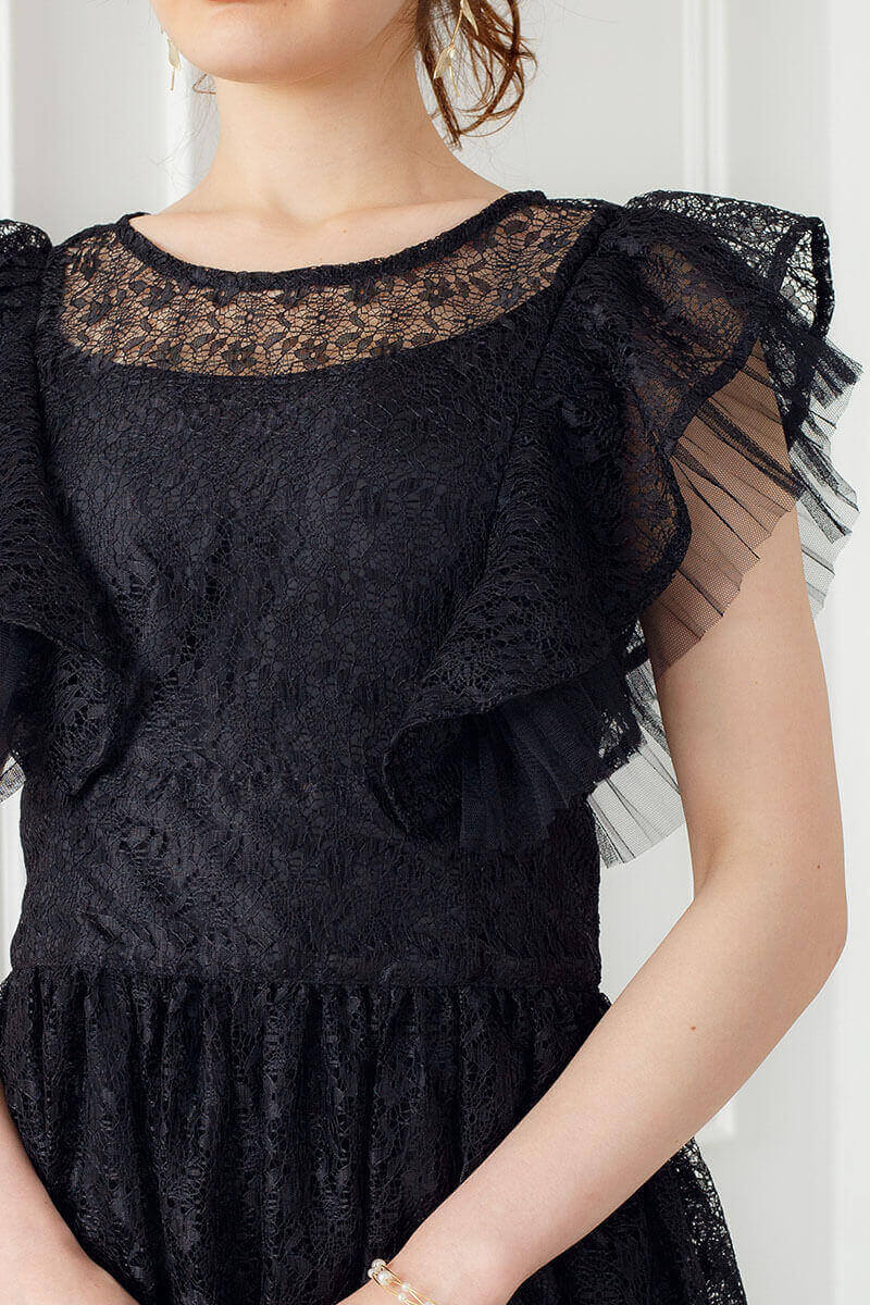 ブラックのギャザースリーブレースドレスの商品画像5