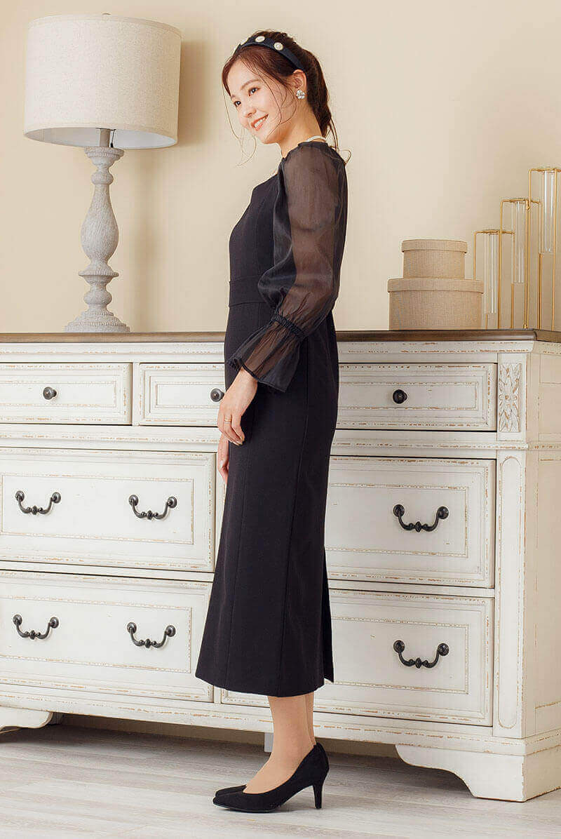 ブラックのシアースリーブタイトドレスの商品画像3