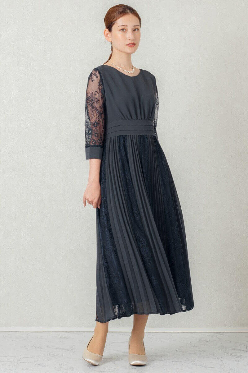 アッシュネイビーの袖つきレース×プリーツドレスの商品画像9