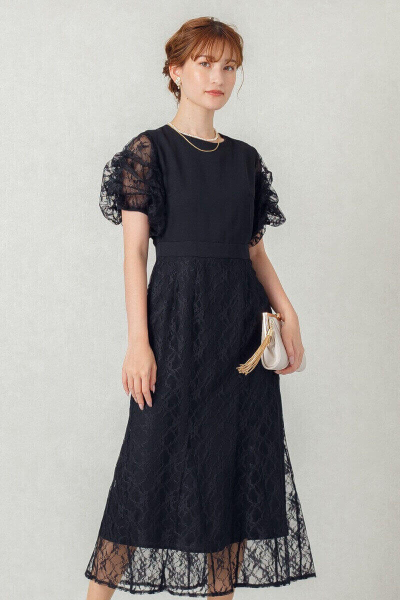 ブラックのボリュームスリーブドレスの商品画像2