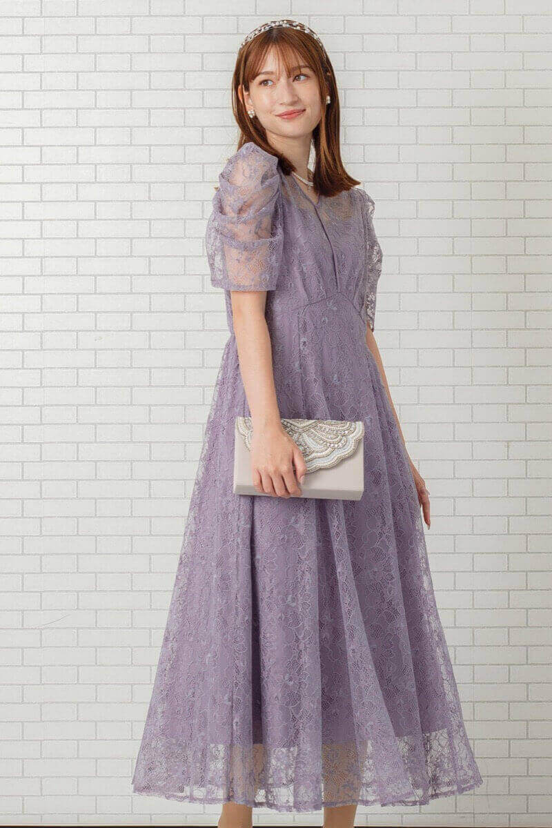ラベンダーのパワショルレースドレスの商品画像2
