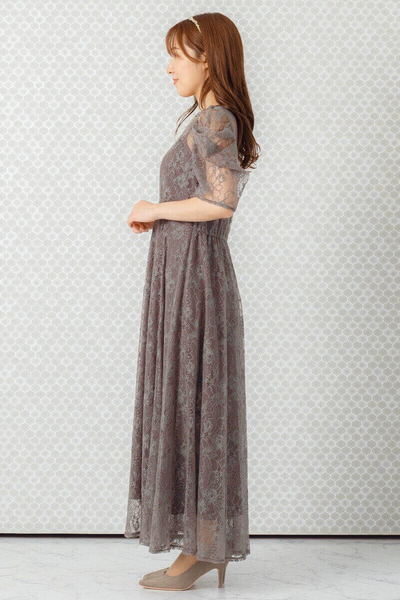 ダークグレーのパワショルレースドレスの商品画像3