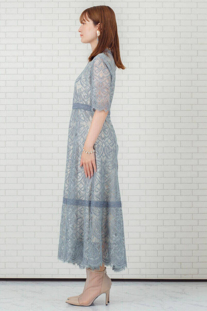 グレイッシュブルーの配色ハシゴレースドレスの商品画像3