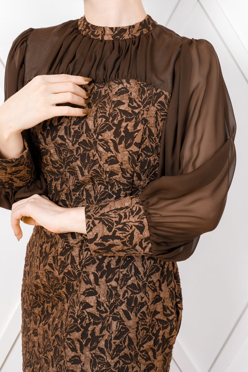 ダークブラウンのジャガードIラインドレスの商品画像5