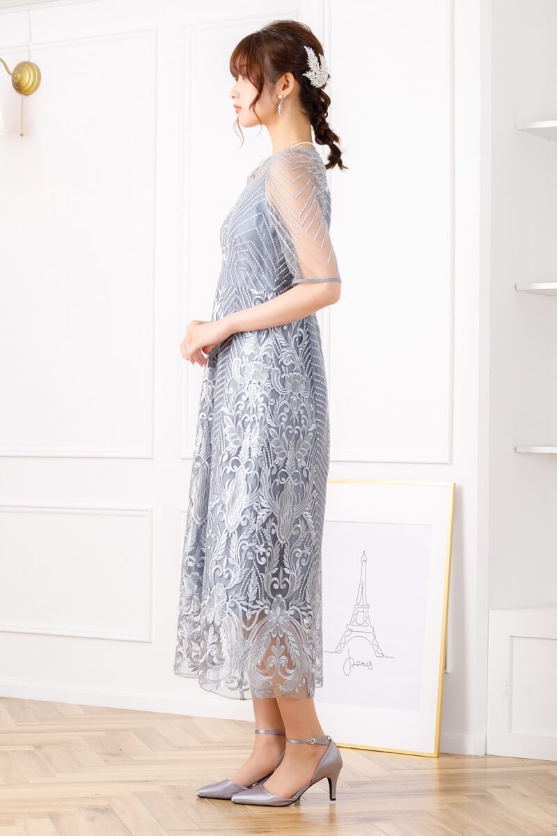 グレイッシュブルーのアンティーク刺繍レースドレスの商品画像3