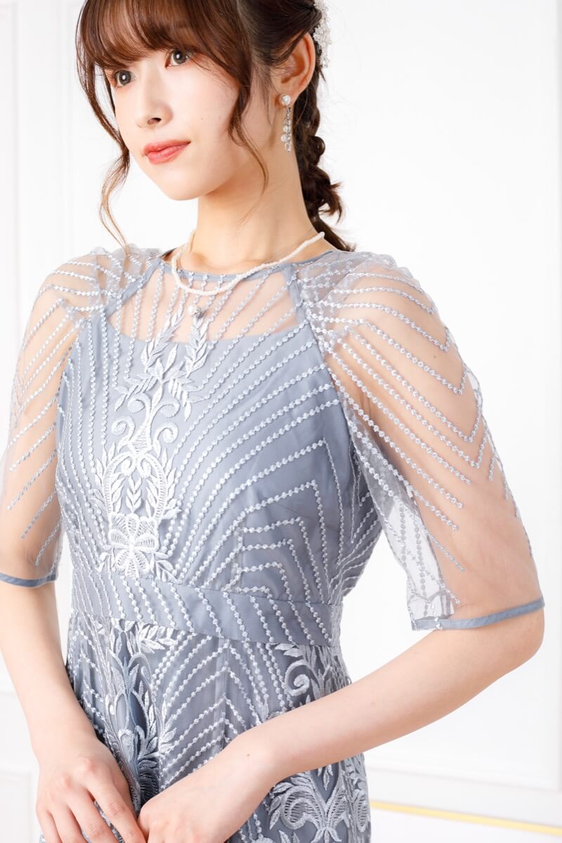 グレイッシュブルーのアンティーク刺繍レースドレスの商品画像5