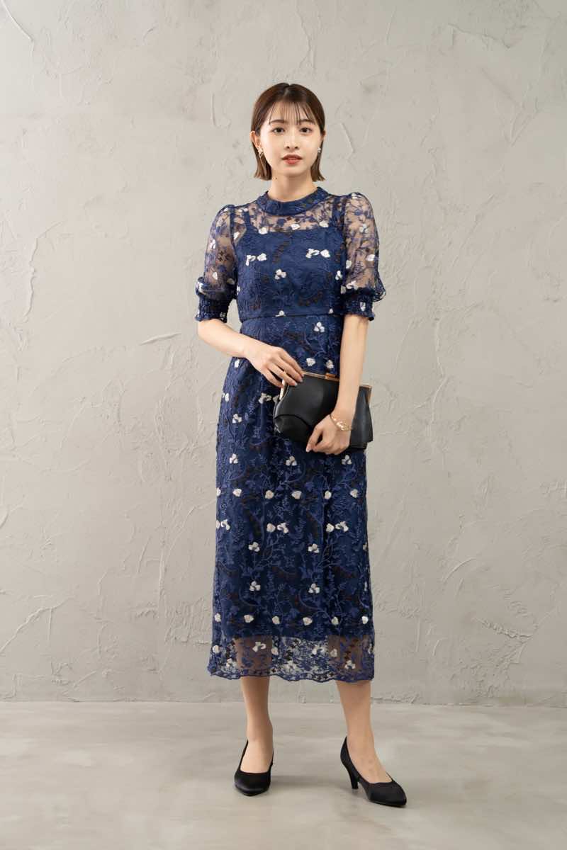 ダークブルーのアンティーク刺繍ドレスの商品画像7