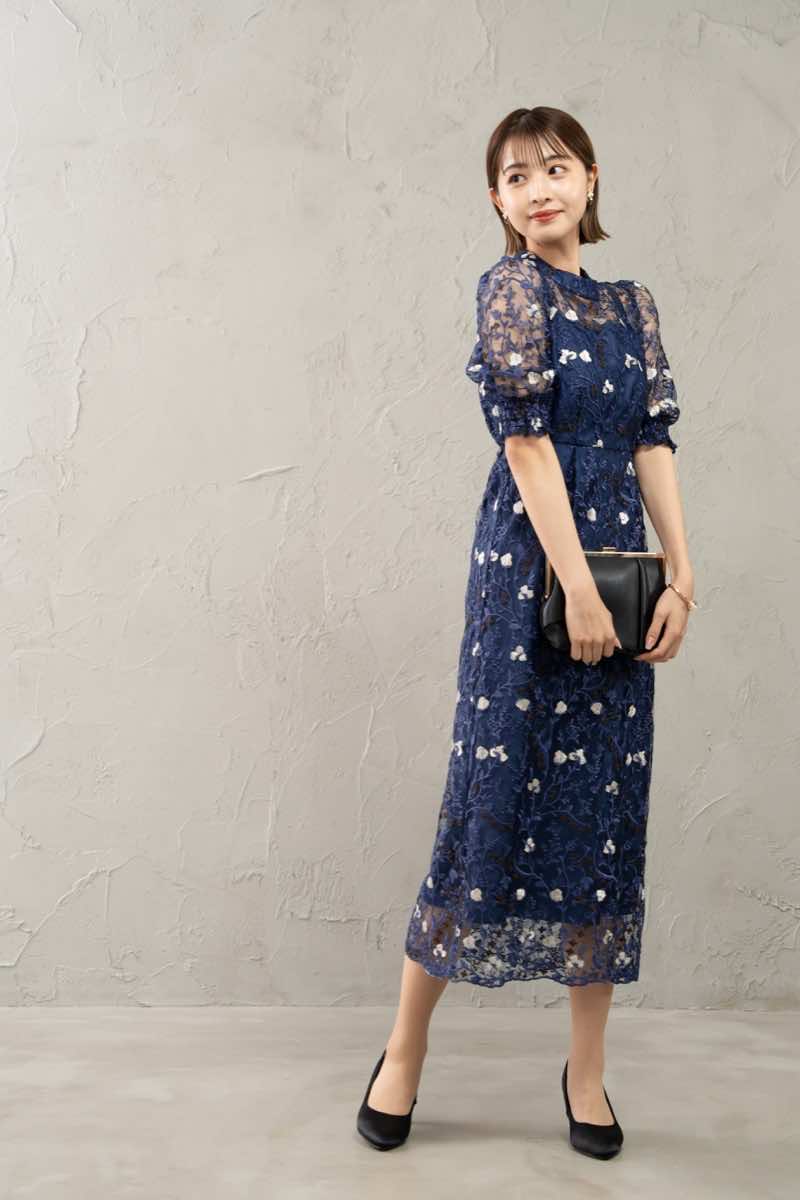 ダークブルーのアンティーク刺繍ドレスの商品画像8