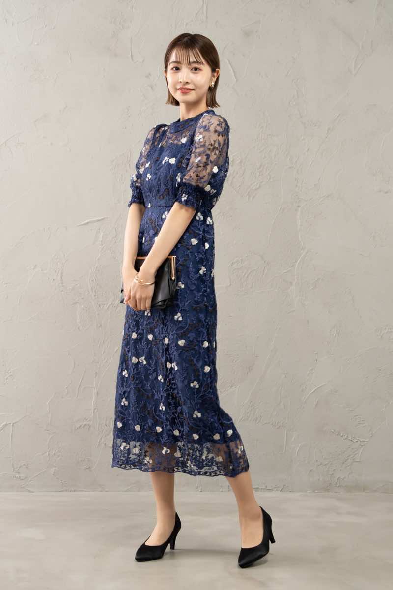 ダークブルーのアンティーク刺繍ドレスの商品画像9