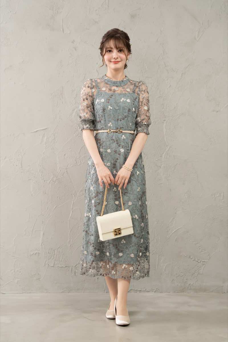 ライトカーキのアンティーク刺繍ドレスの商品画像10