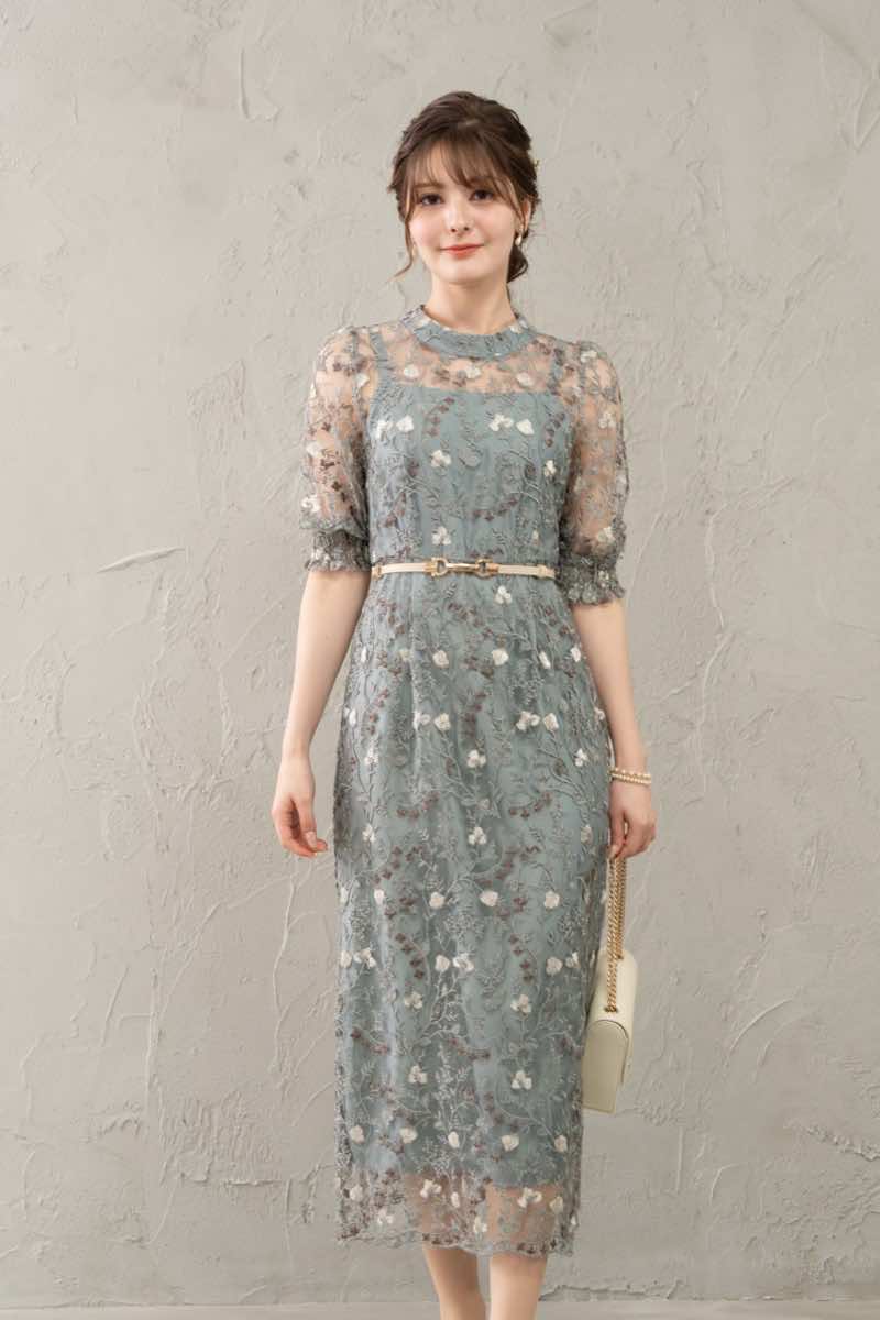 ライトカーキのアンティーク刺繍ドレスの商品画像2