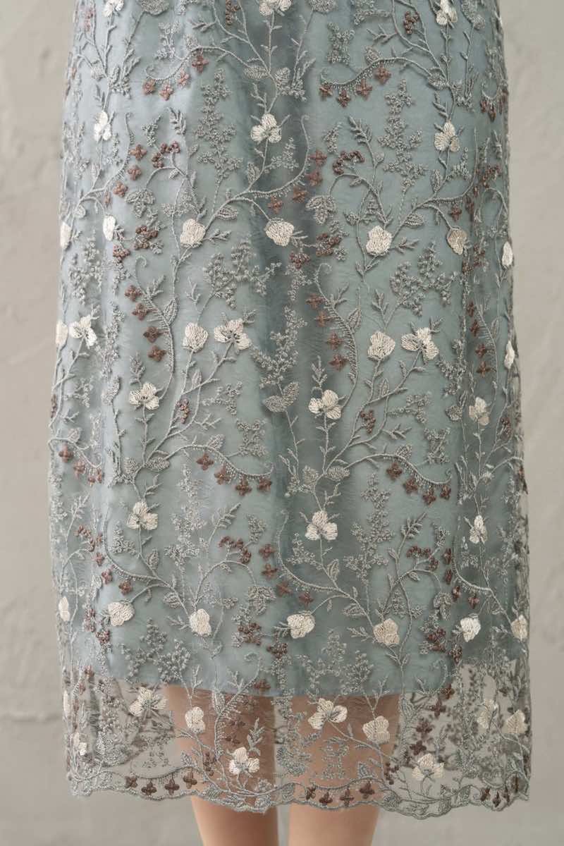 ライトカーキのアンティーク刺繍ドレスの商品画像6