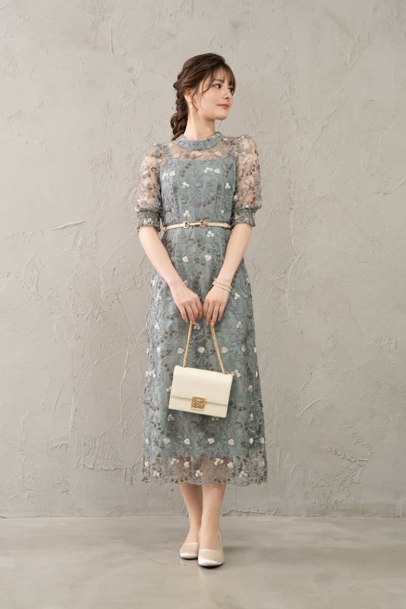 ライトカーキのアンティーク刺繍ドレスの商品画像7