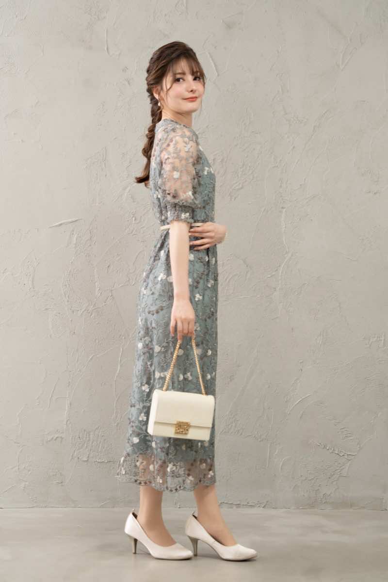 ライトカーキのアンティーク刺繍ドレスの商品画像9
