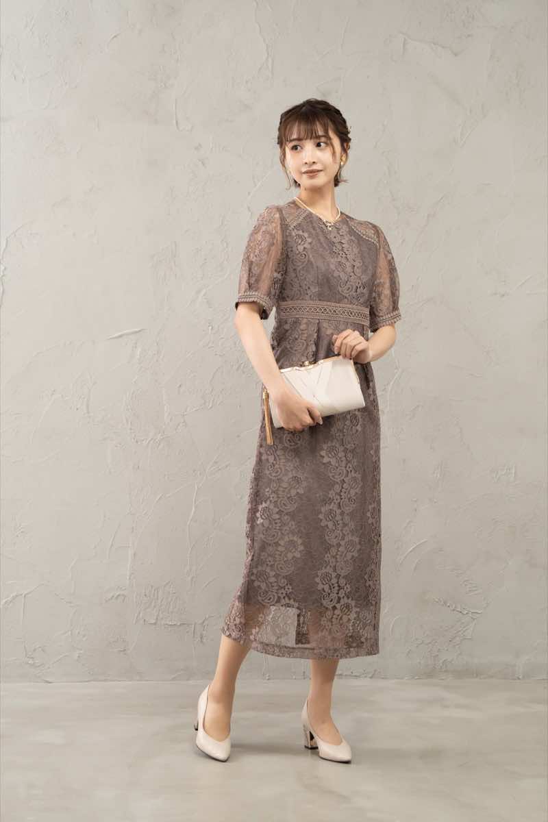 モカベージュのコクーンスリーブタイトドレスの商品画像1