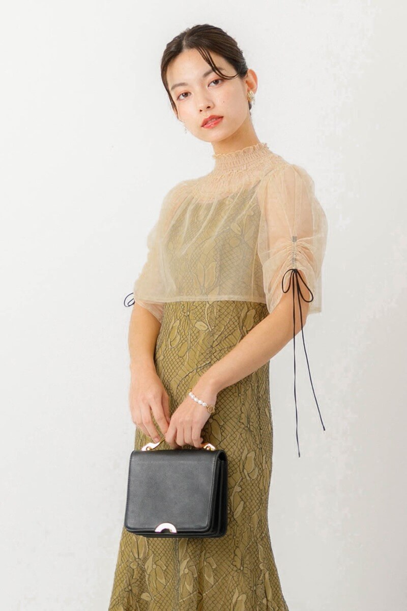 イエローのブラウス付きフラワーレースドレスの商品画像11