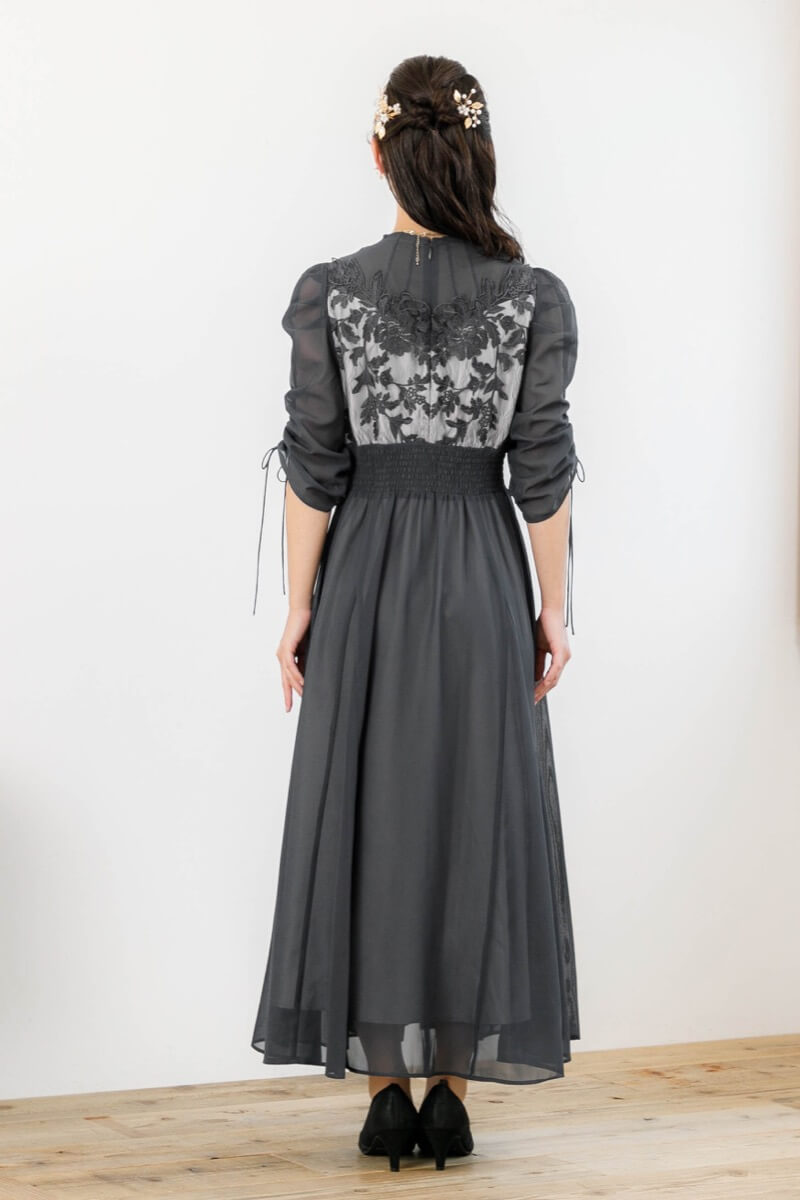 アーミーカーキのフラワーレースオーガンジードレスの商品画像4