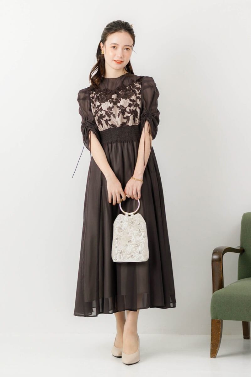 チャコールのフラワーレースオーガンジードレスの商品画像7