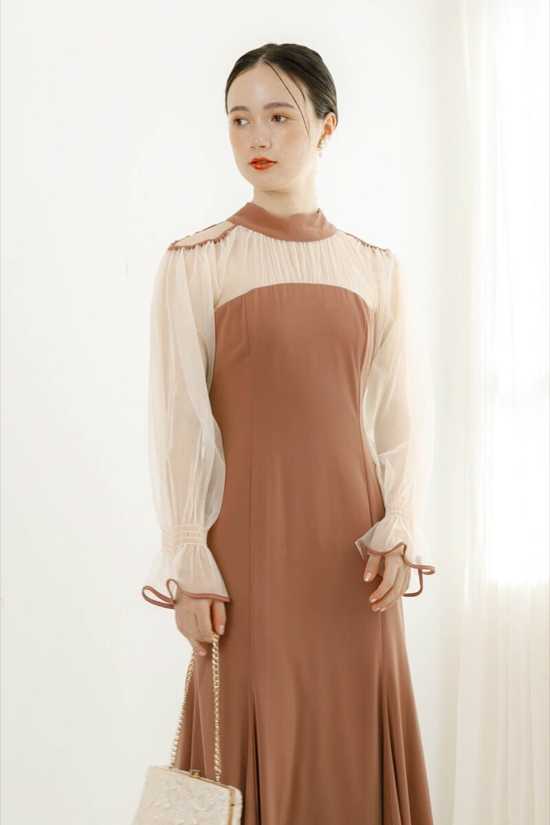 オレンジのショルダーカットアウトドレスの商品画像8