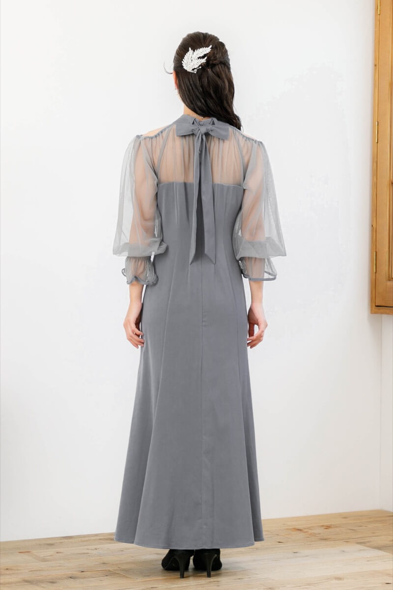 ブルーのショルダーカットアウトドレスの商品画像4