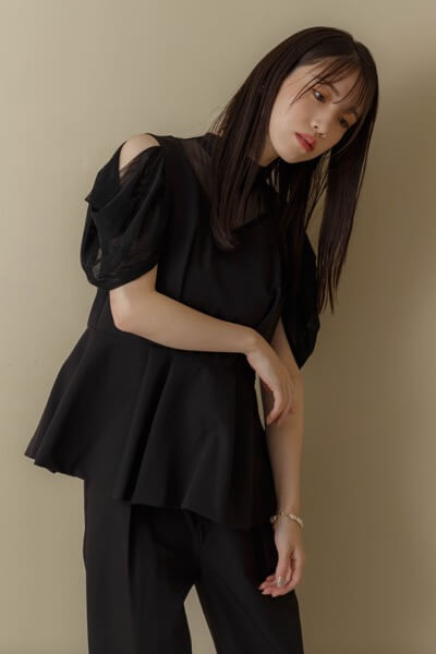 ブラックのオープンショルダーパンツドレス | RUI RUE BOUTIQVE | M | A-2873