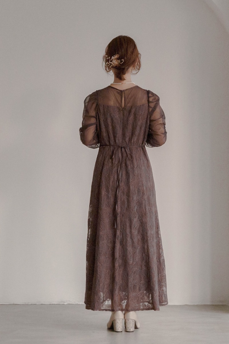 チャコールのギャザースリーブレースドレスの商品画像4