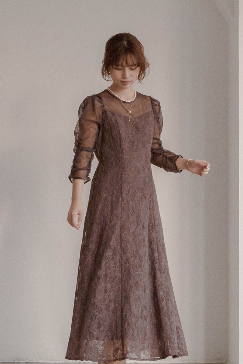 チャコールのギャザースリーブレースドレスの商品画像6