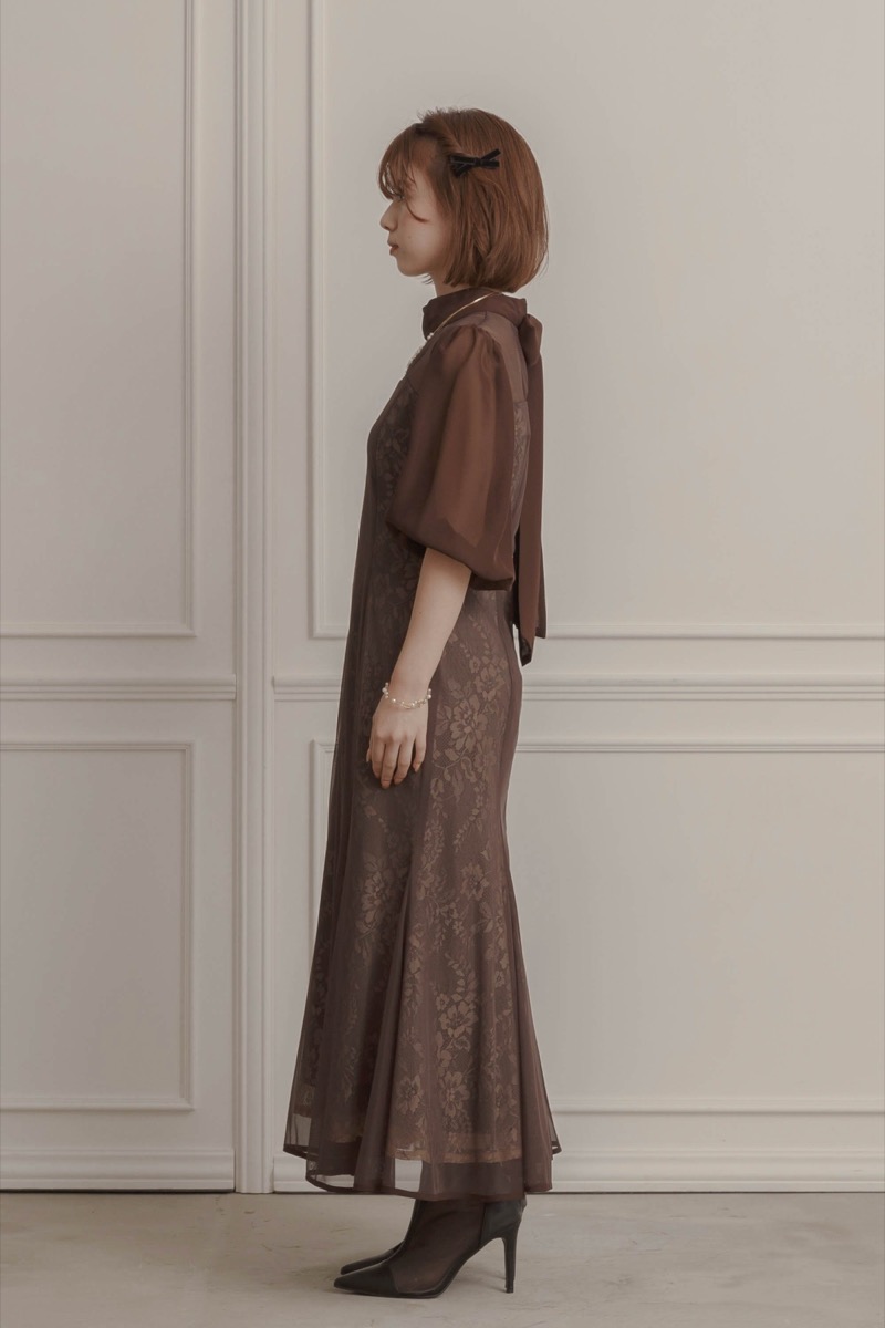 ブラウンのシアーパフスリーブドレスの商品画像3