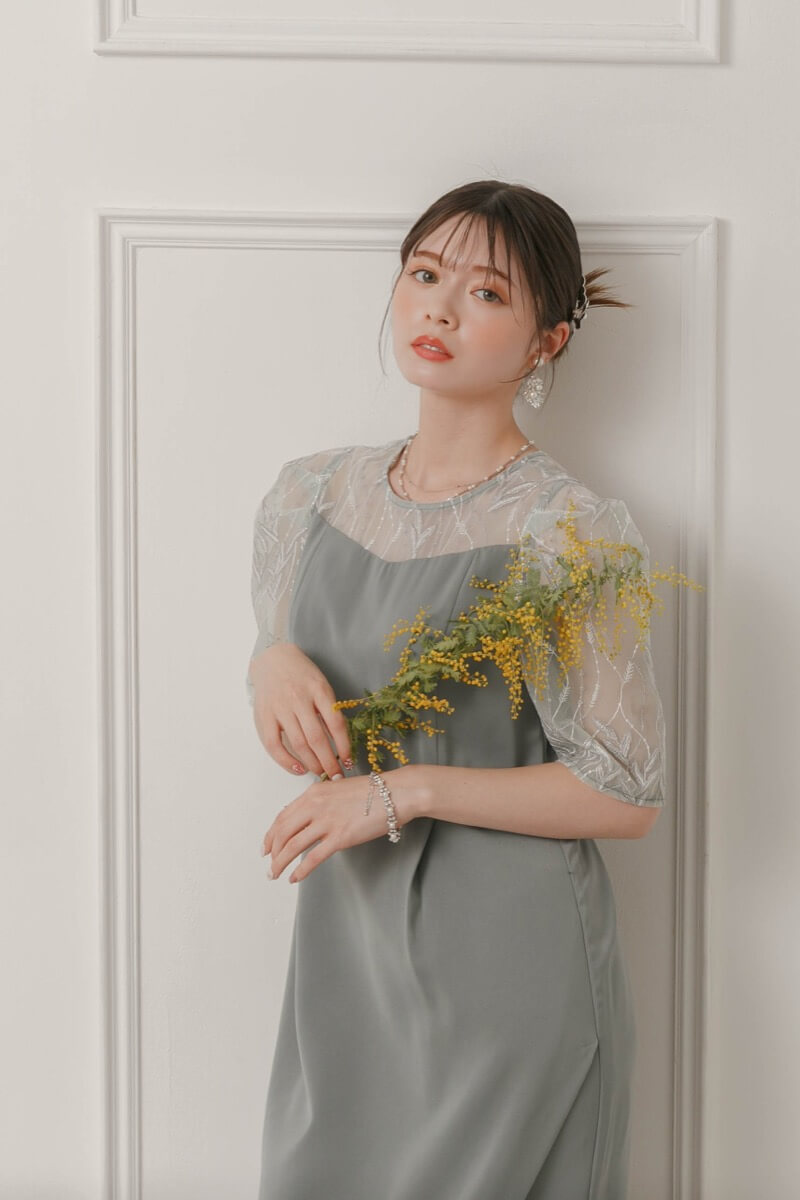 グリーンのリーフ刺繍ラップドレスの商品画像13