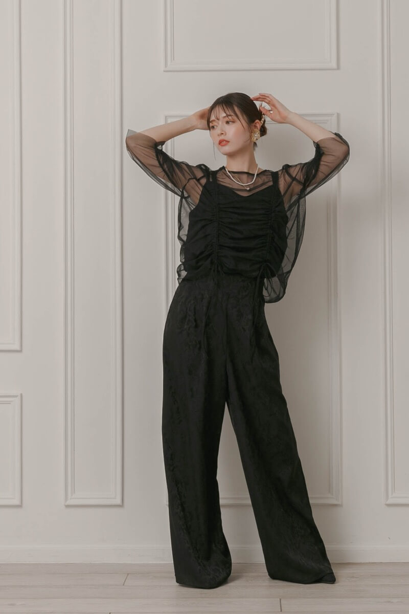 ブラックの3ピースセットパンツドレス