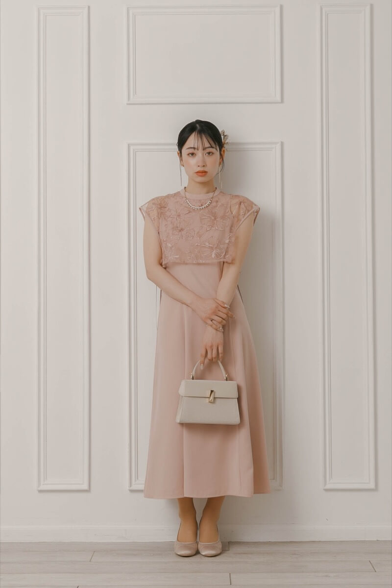 ピンクのスパンコールレースドレスの商品画像10 ピンクのスパンコールレースドレスの商品画像10