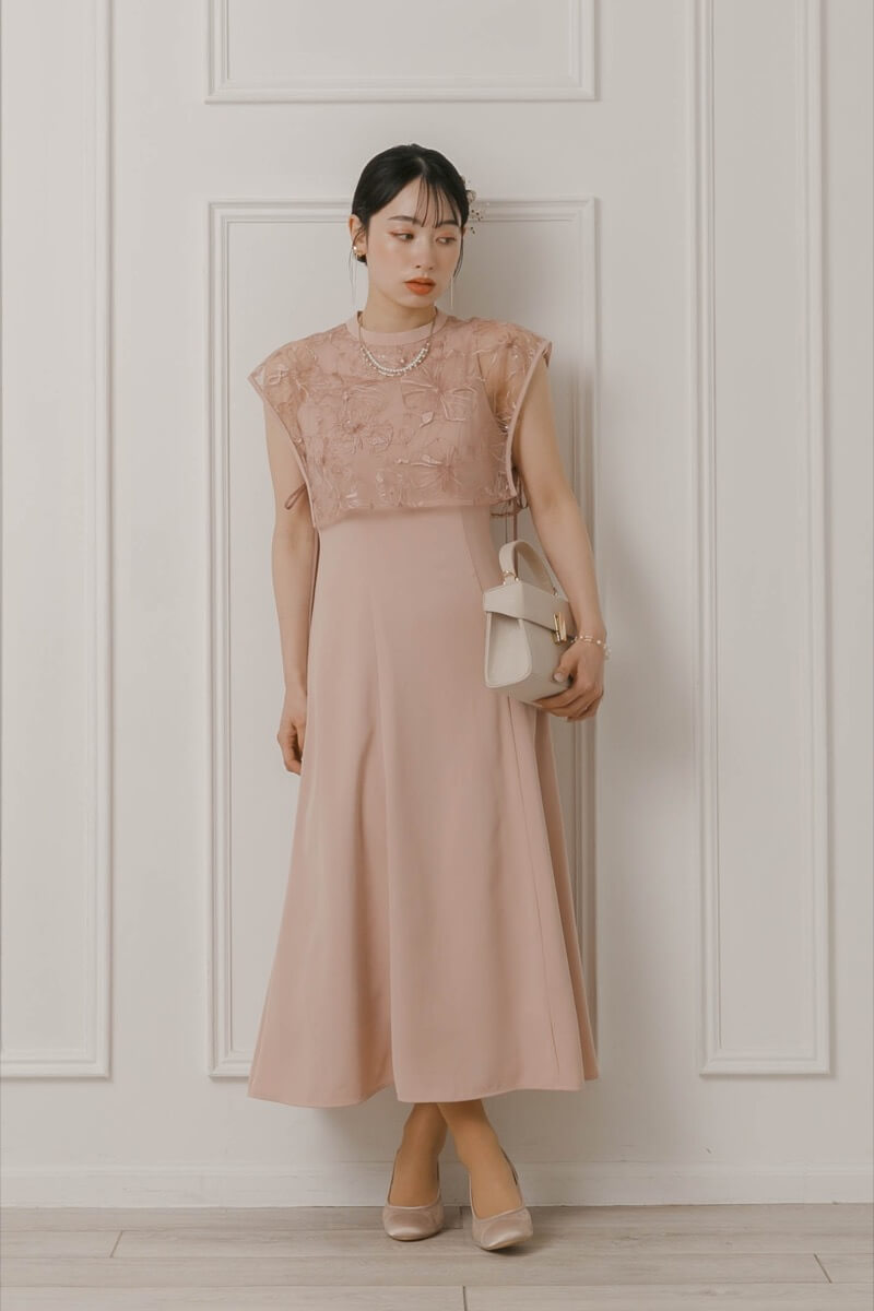 ピンクのスパンコールレースドレスの商品画像7 ピンクのスパンコールレースドレスの商品画像7