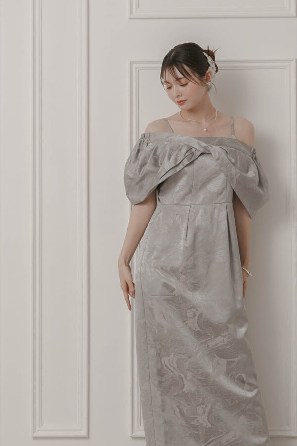 グレーのケープ付きジャガードドレス | LE' RURE | M | A-2941