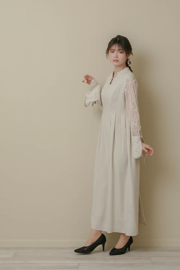 エクリュのフェザーフラワーコクーンドレス | Dorry doll | M | A-2943