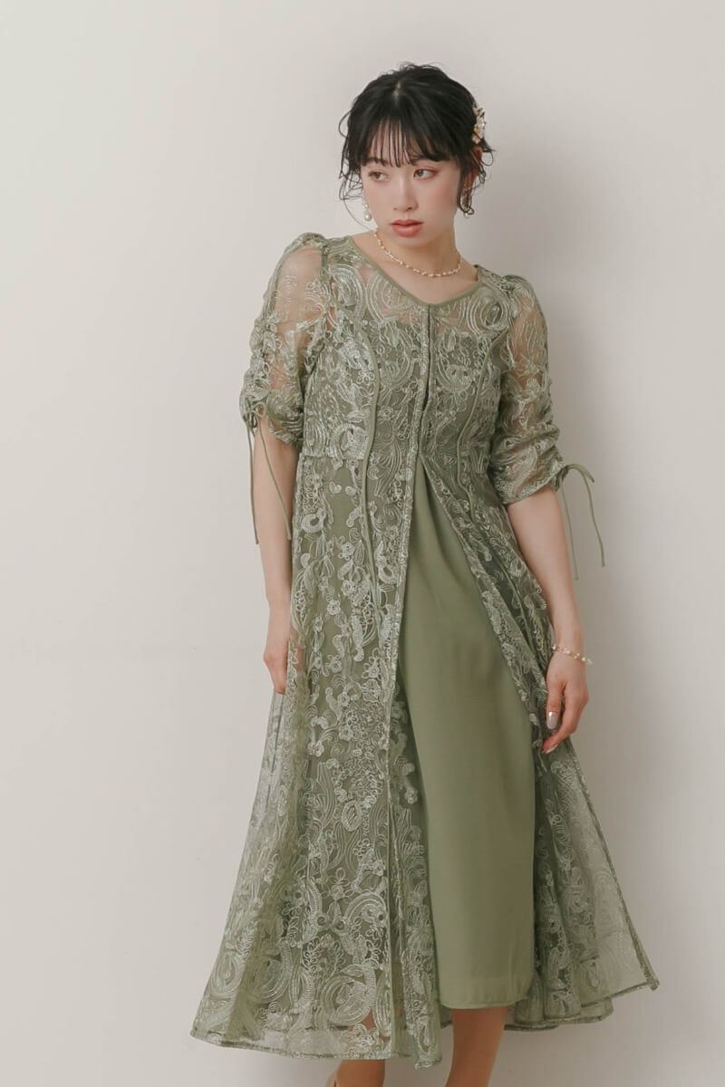 グリーンのエンブロイダリーレイヤードドレスの商品画像10