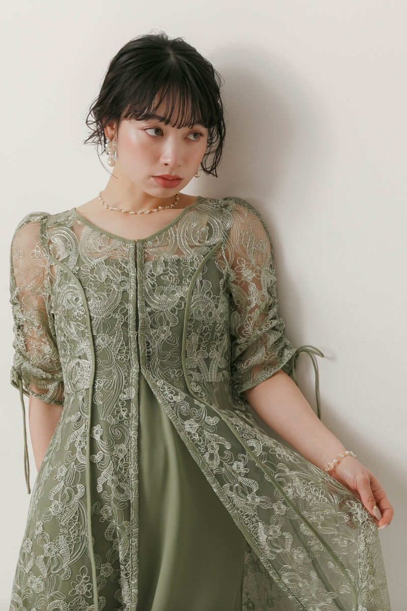 グリーンのエンブロイダリーレイヤードドレスの商品画像12