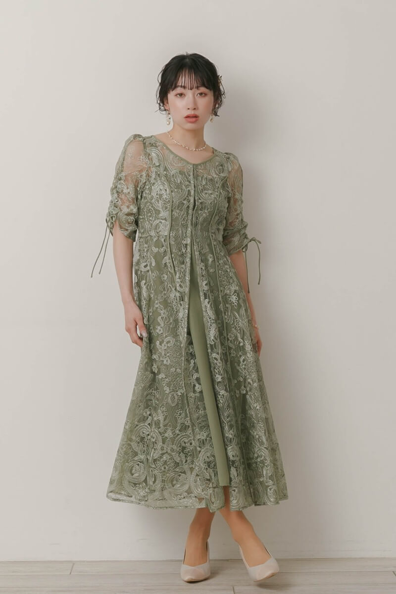 グリーンのエンブロイダリーレイヤードドレスの商品画像13