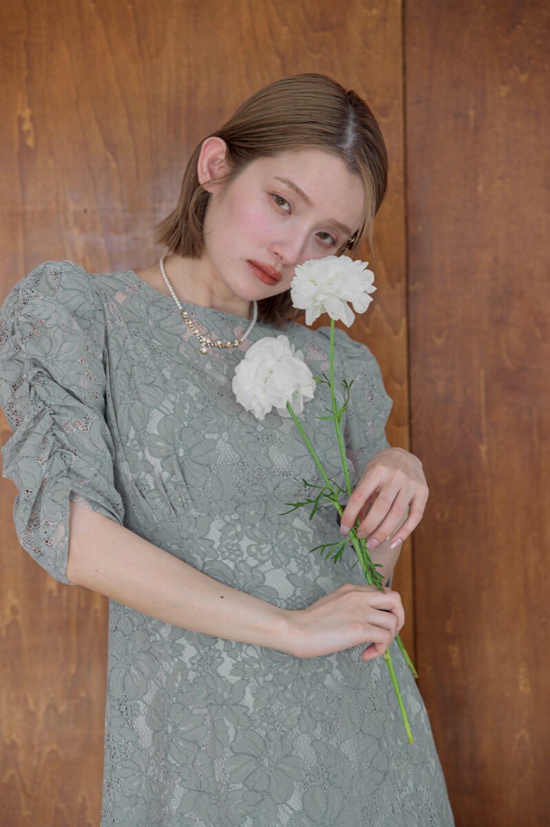 ブルーの総レースダブルバックリボンドレスの商品画像1