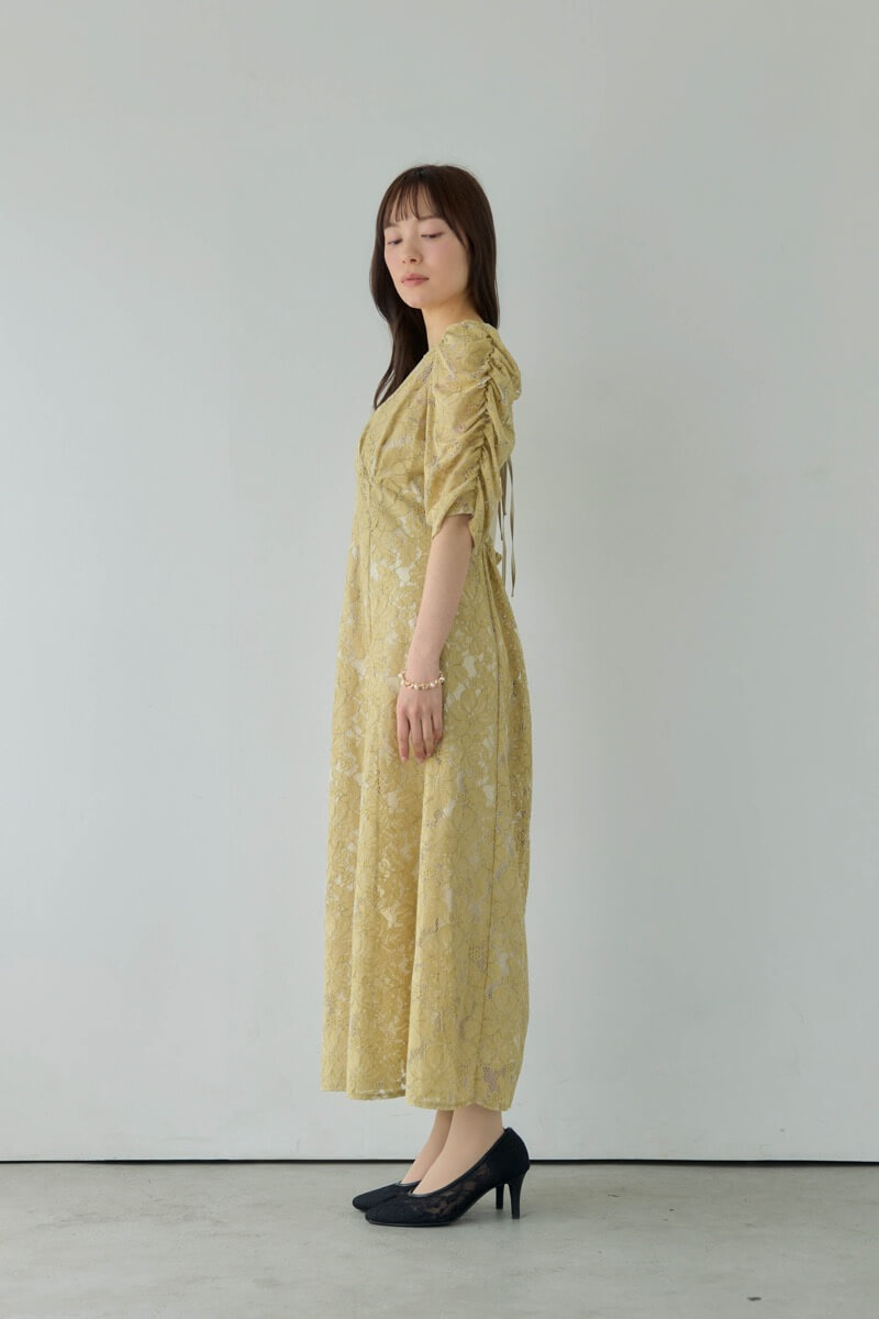 イエローの総レースダブルバックリボンドレスの商品画像3