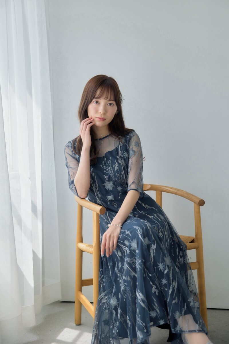 ブルーのフラワーチュールドレスの商品画像10