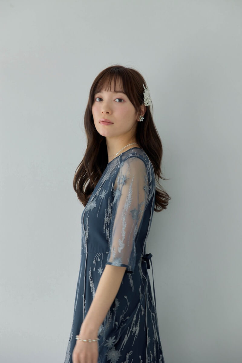 ブルーのフラワーチュールドレスの商品画像11