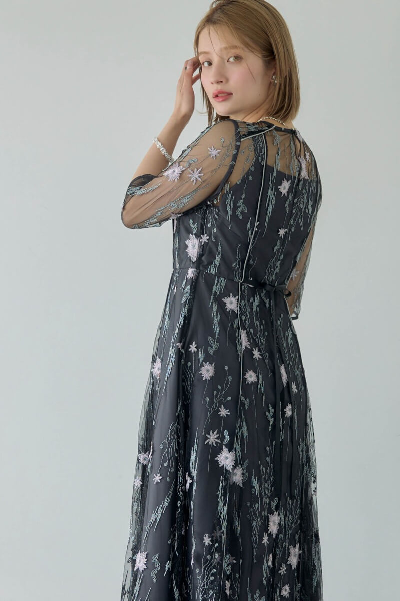 ブラックのフラワーチュールドレスの商品画像11